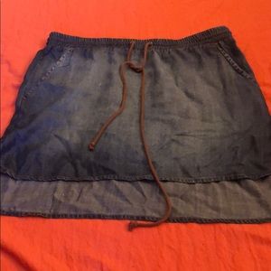 Jean skirt with pockets